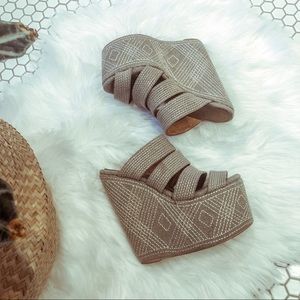 Jeffrey Campbell Elizer Platform Wedges